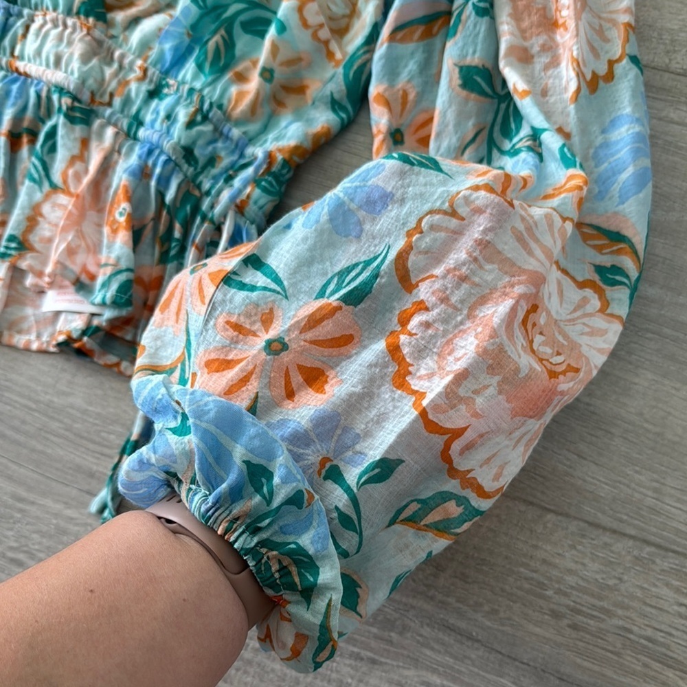 MINKPINK V-Neck Floral Sheer Top Blue Medium - Picture 7 of 10